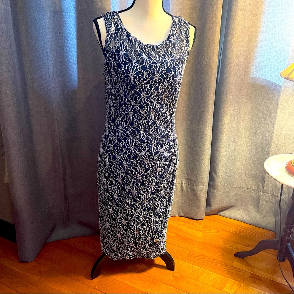 Evening dress size 10, great for weddings, only worn once